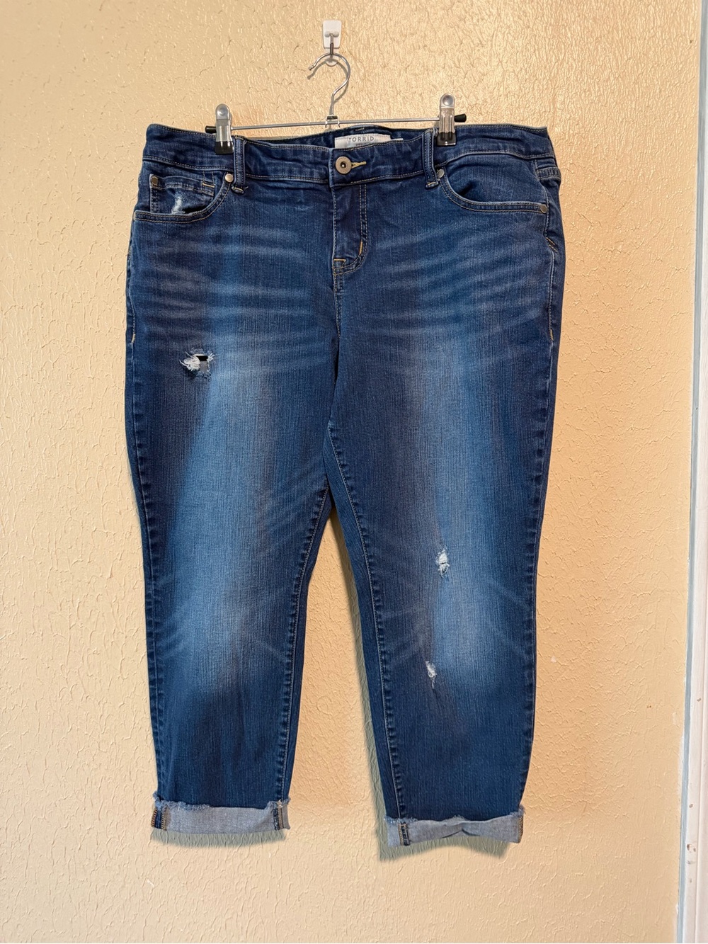 Torrid Boyfriend Jeans Lightly Distressed Stretchy Size 18 Plus Size